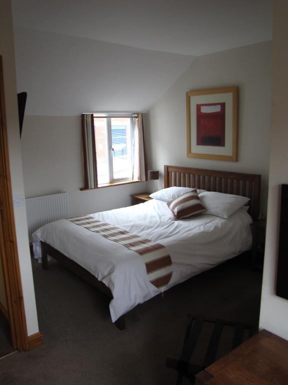 Rose & Crown Hotel Tenbury Bilik gambar