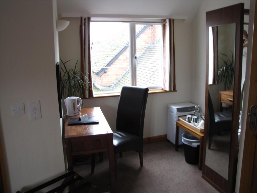 Rose & Crown Hotel Tenbury Bilik gambar